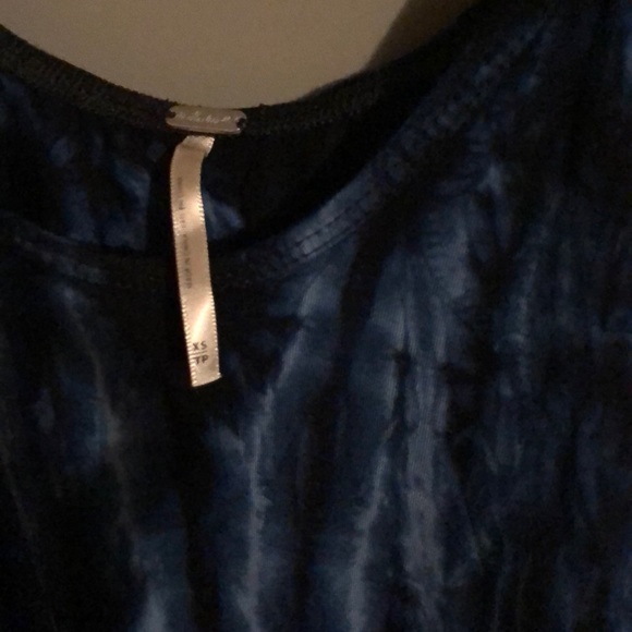 Tank top - Picture 2 of 3